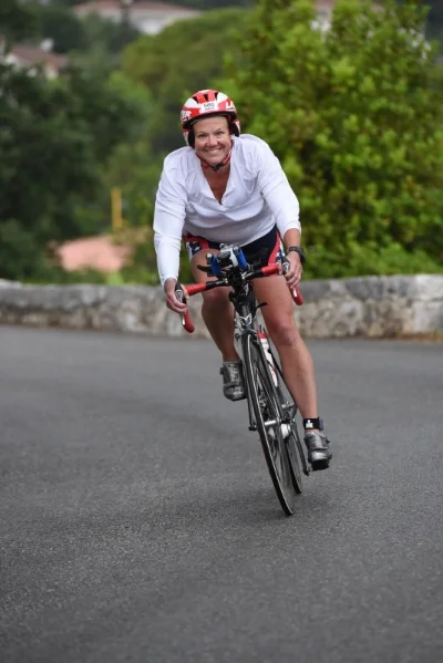 It got cold on the Alps in the rains on the descents. I had to pick up a long sleeve tee in bike special needs.