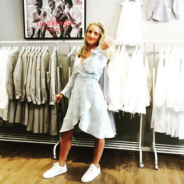 Although it&rsquo;s so hot this week here at the studio and our brains are running on &bdquo;energy-saving-mode&ldquo; we want to share a picture of our July bestseller #linendress #wrapdress #sommeroutfit #munichfashion #summerinthecity #sommermode 