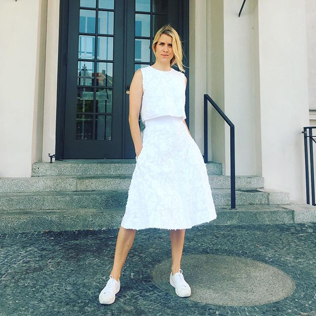 CAPSULE COLLECTION
.
.
.
Crop Top &bdquo;Sophia&ldquo; -&gt; 99&euro;
Skirt &ldquo;Charly&rdquo; -&gt; 295&euro;

#outfitoftheday #chicandclassy #gaertnerplatztheater #capsulecollection #handmadeinmunich #streetstyle #embroidery #whitedress