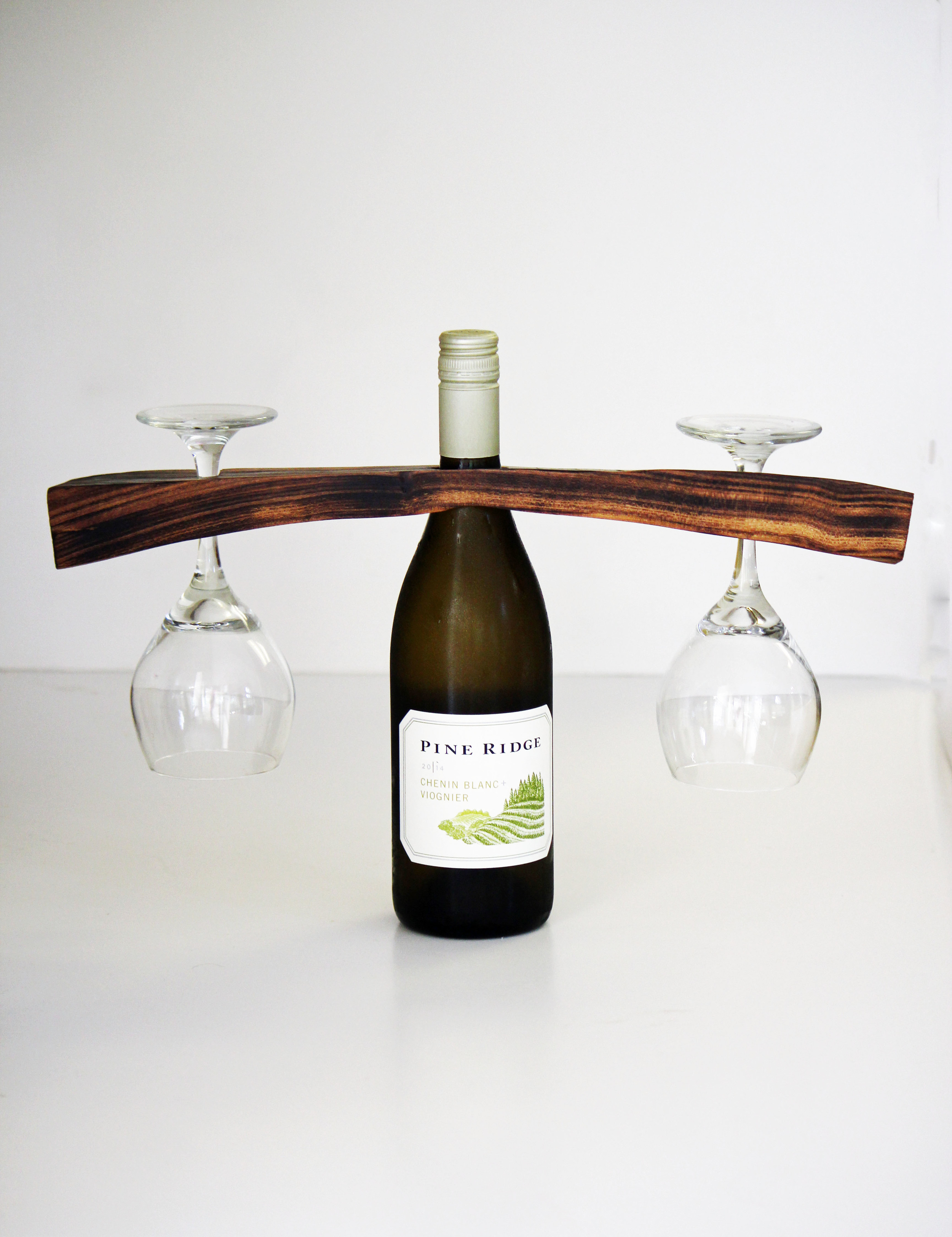 How to Make a DIY Holder for a Wine Bottle and Glasses - Down Home