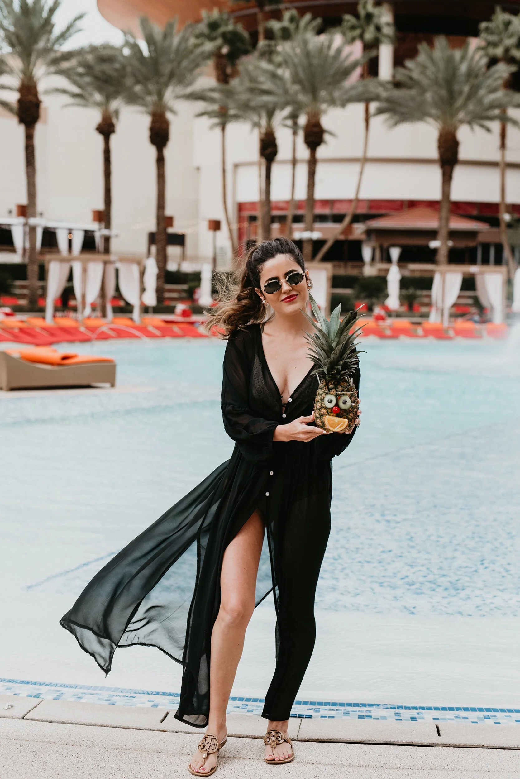 Facetune_09-10-2018-19-38-39.jpg