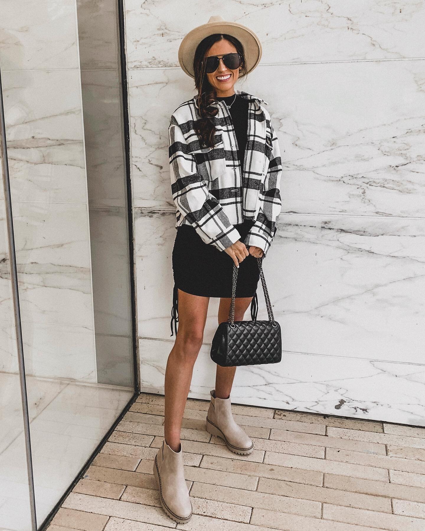 It&rsquo;s a plaid bit early to bust out a shacket in Houston but YOLO👊🏻 I&rsquo;m realizing my fall wardrobe consists almost entirely of neutrals and I&rsquo;m not mad about it. Anyone else?! http://liketk.it/3oJkh #falloutfit #fallstyle #houstont
