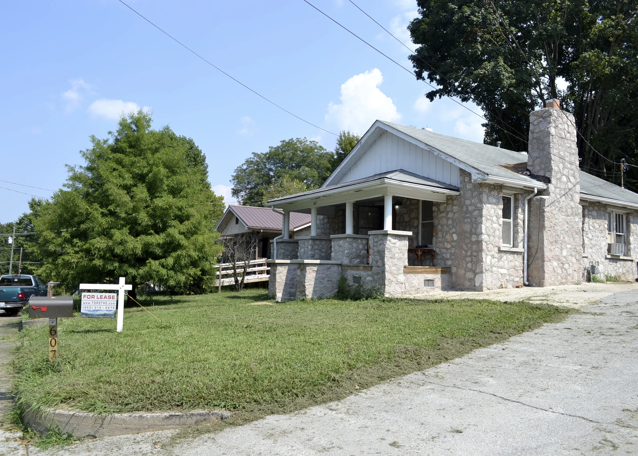 exterior v1.JPG