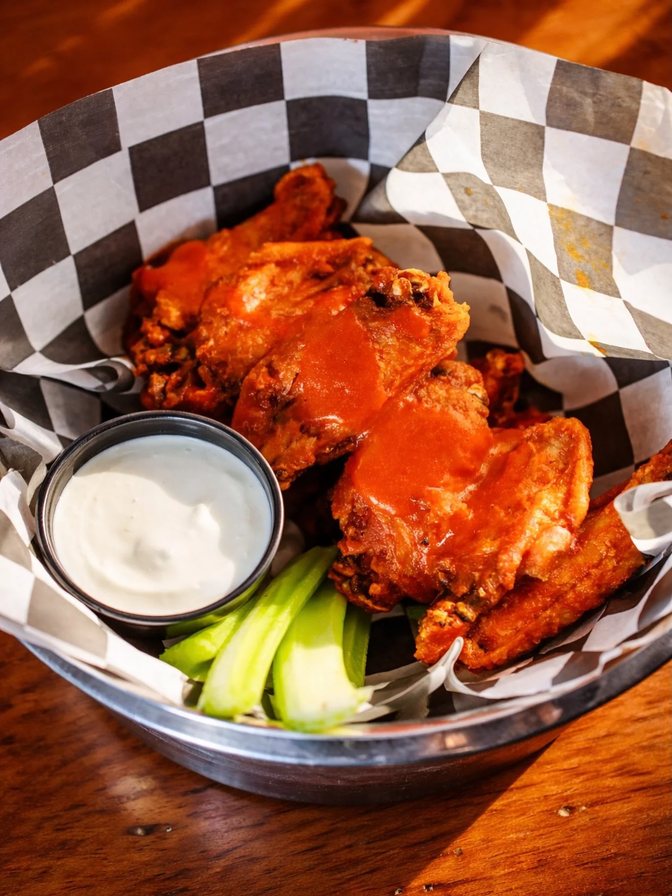 Thursday = Wing Day 🔥🍗 

10 wings for just $8&hellip; yeah, you read that right.

Pick your sauce, grab a cold drink, and lock in your table&mdash;this is the kind of deal you don&rsquo;t skip.

From classic BBQ &amp; Mild to heavy hitters like Boo