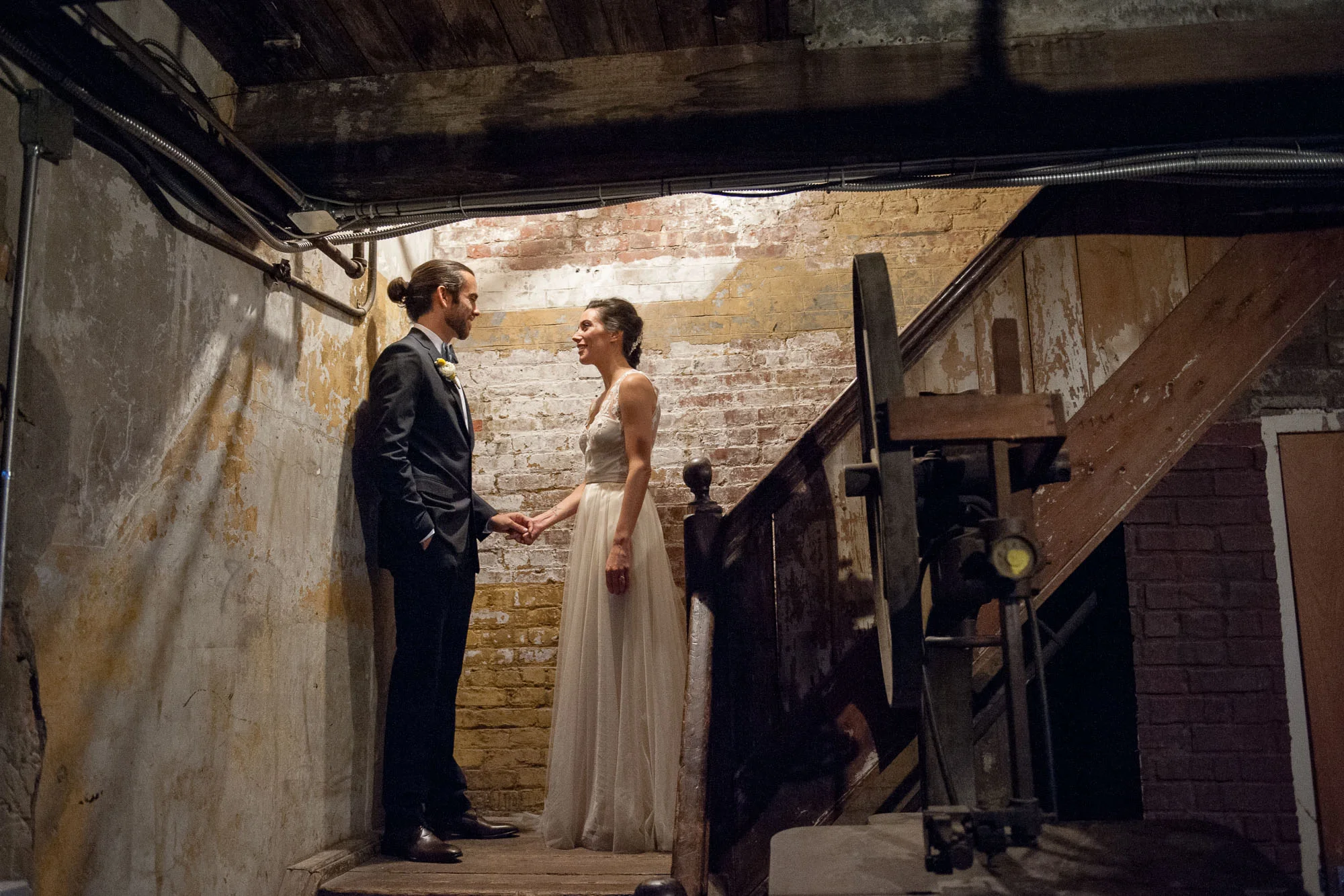 DSC_8667greenpoint-lofts-brooklyn-wedding-048.jpg