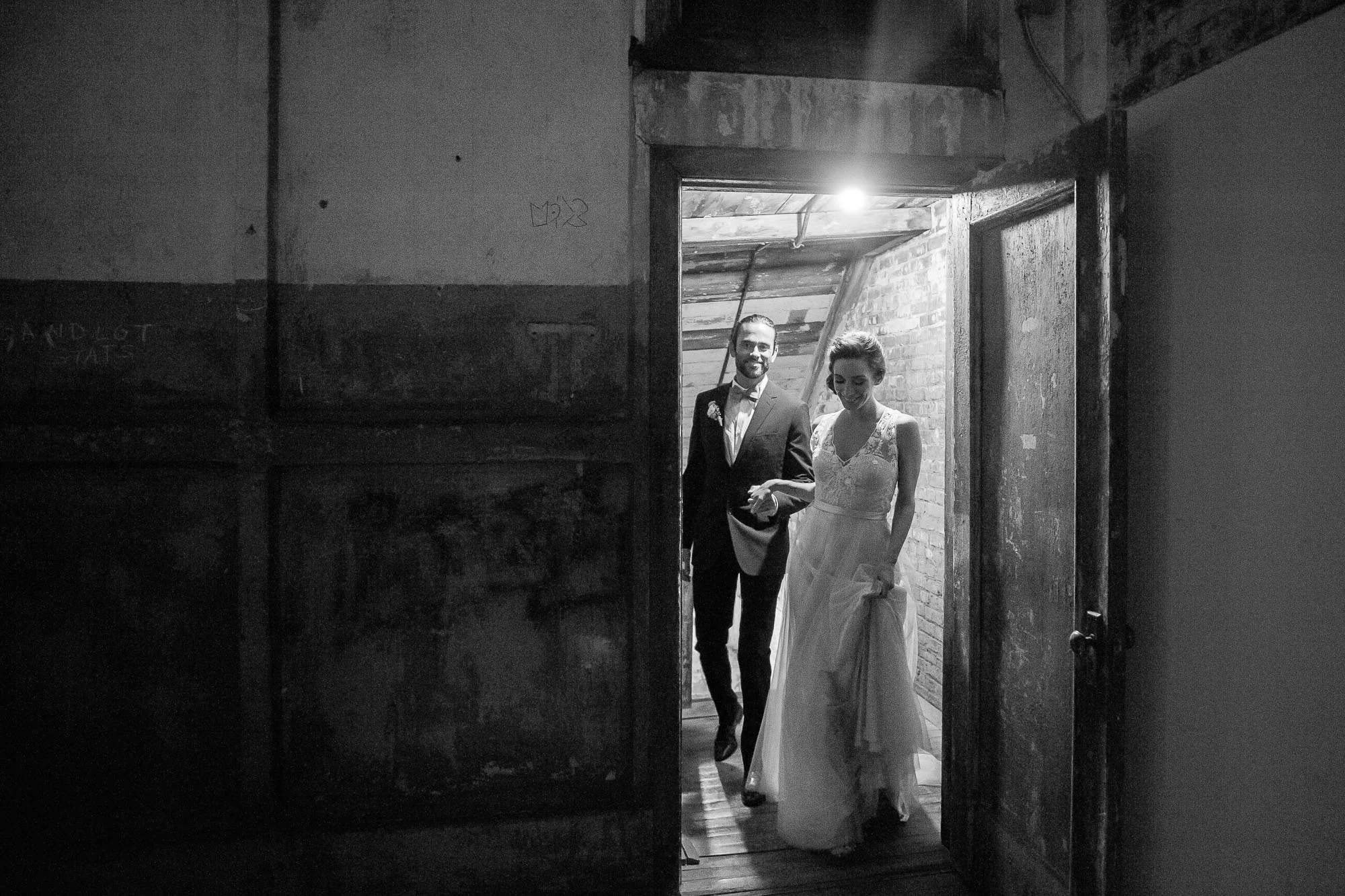 DSC_8678greenpoint-lofts-brooklyn-wedding-049.jpg