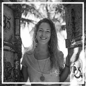 Chloé - Lead Teacher: Vinyasa Yoga Teacher and devoted practitioner of Iyengar Yoga (EYT* 500+ Hrs)