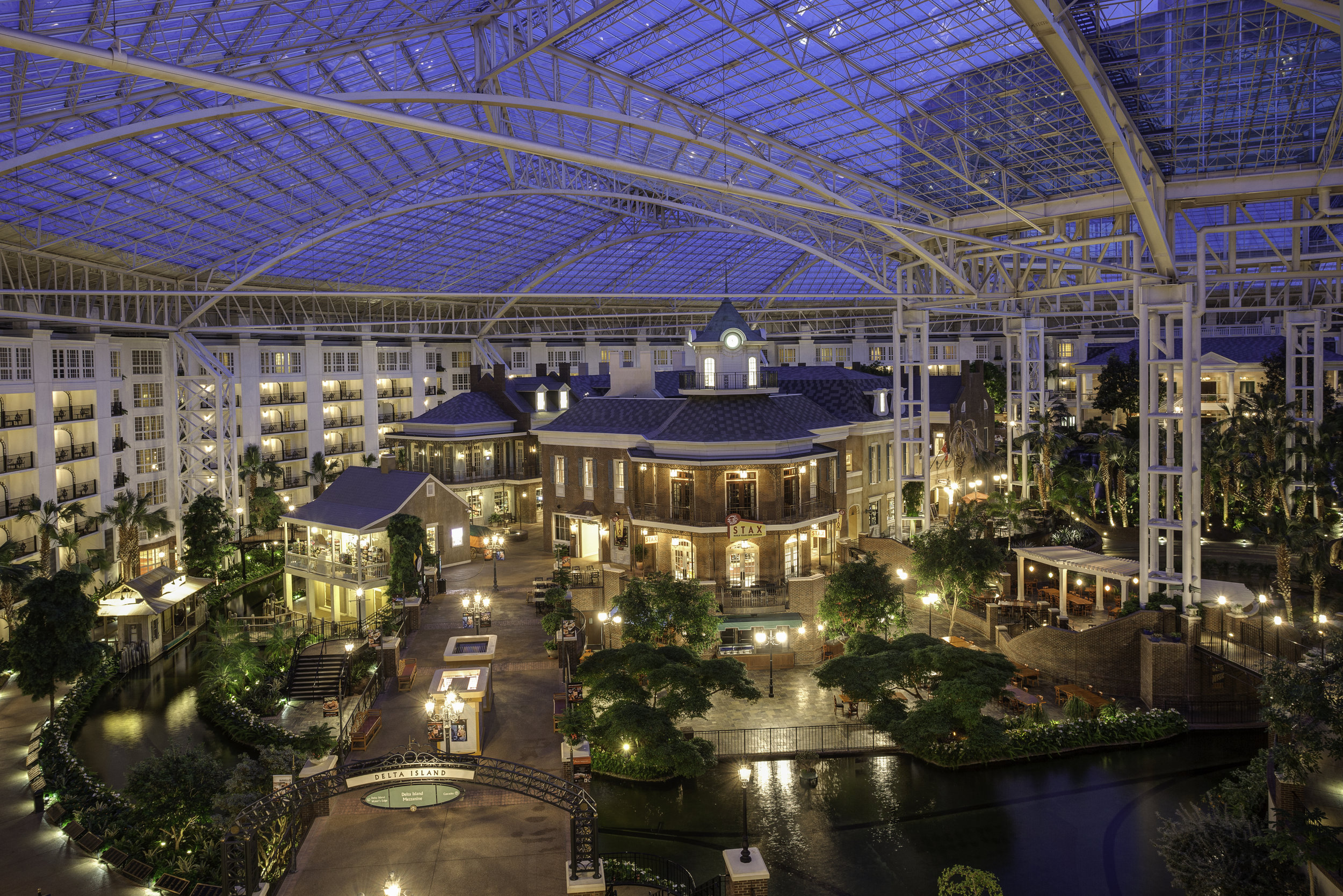   Photo Courtesy of the Gaylord Opryland Hotel  