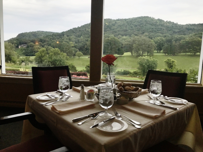 Table at Signatures Restaurant