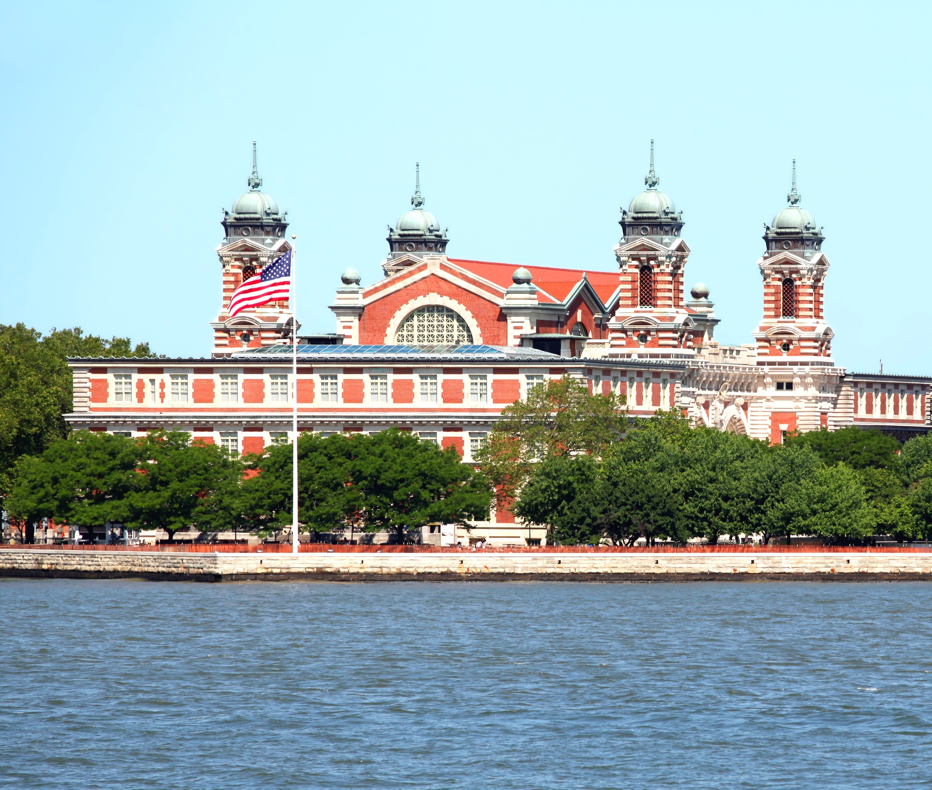 Tour Ellis Island
