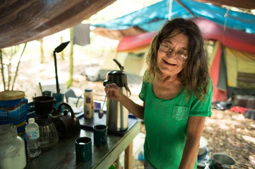 How women can safely help the homeless