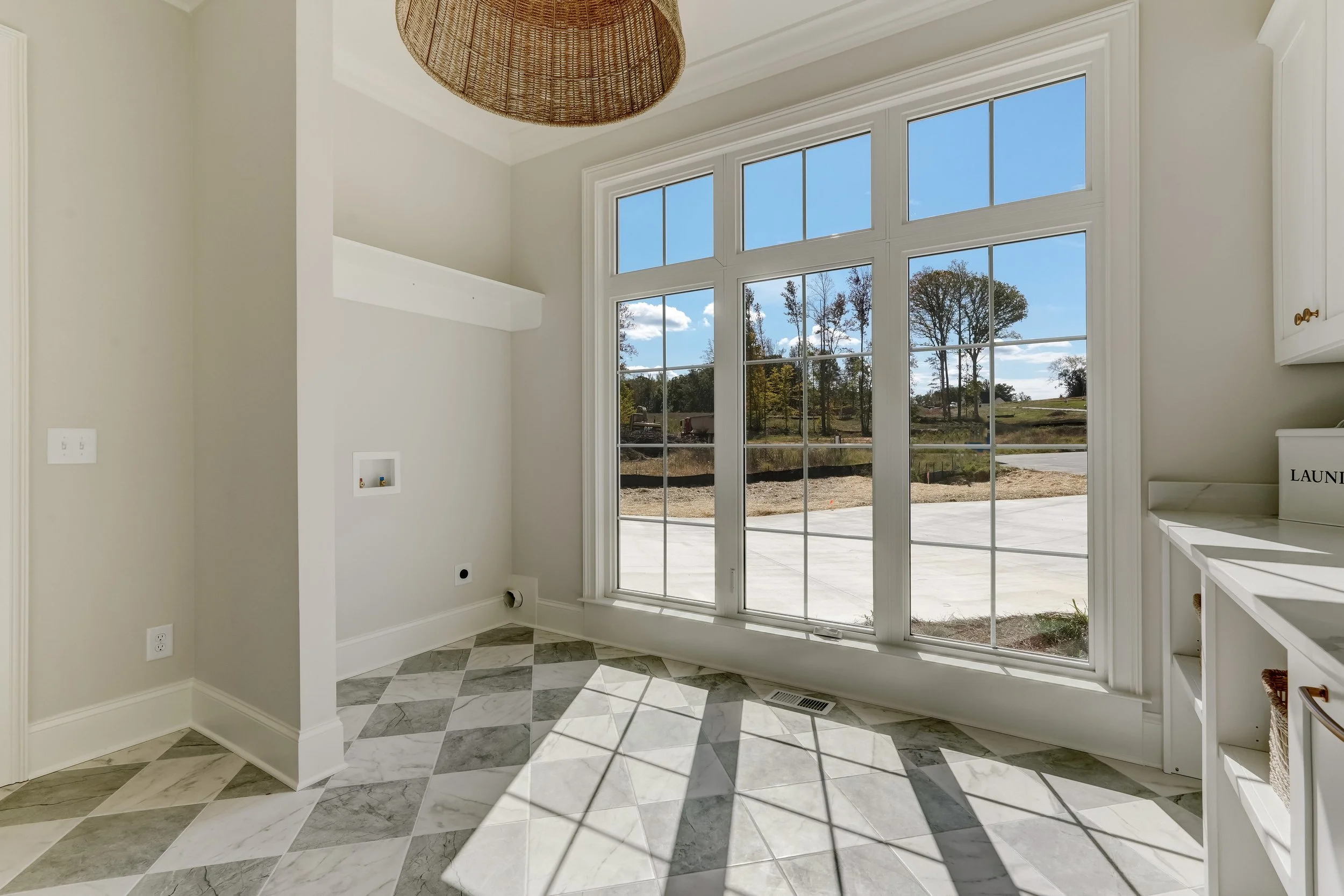 8796 Knoll Creek Ct Oak Ridge-print-019-031-Laundry Room-4200x2800-300dpi.jpg