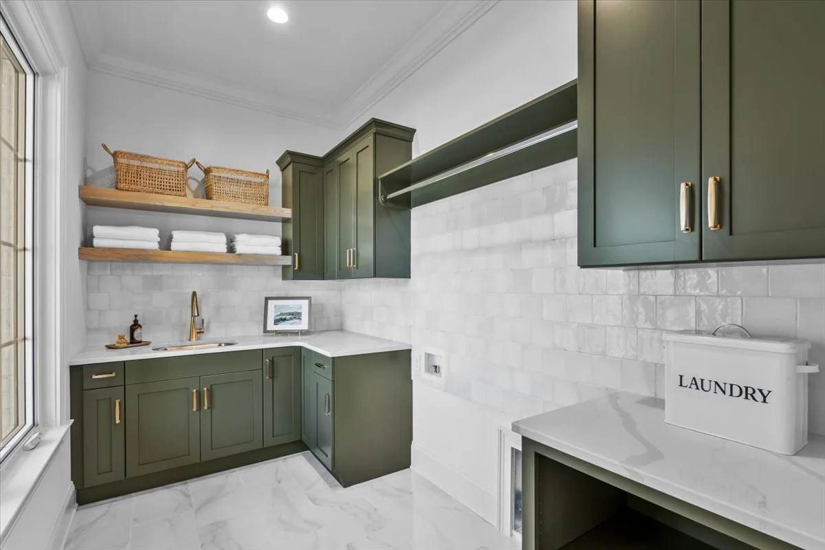 41-Megan 8199 Falcon-41.jpg