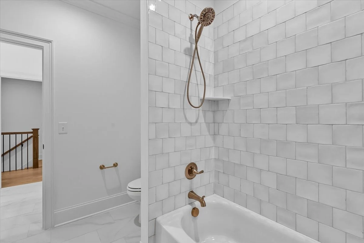 42-Megan 8105 Falcon-42.jpg