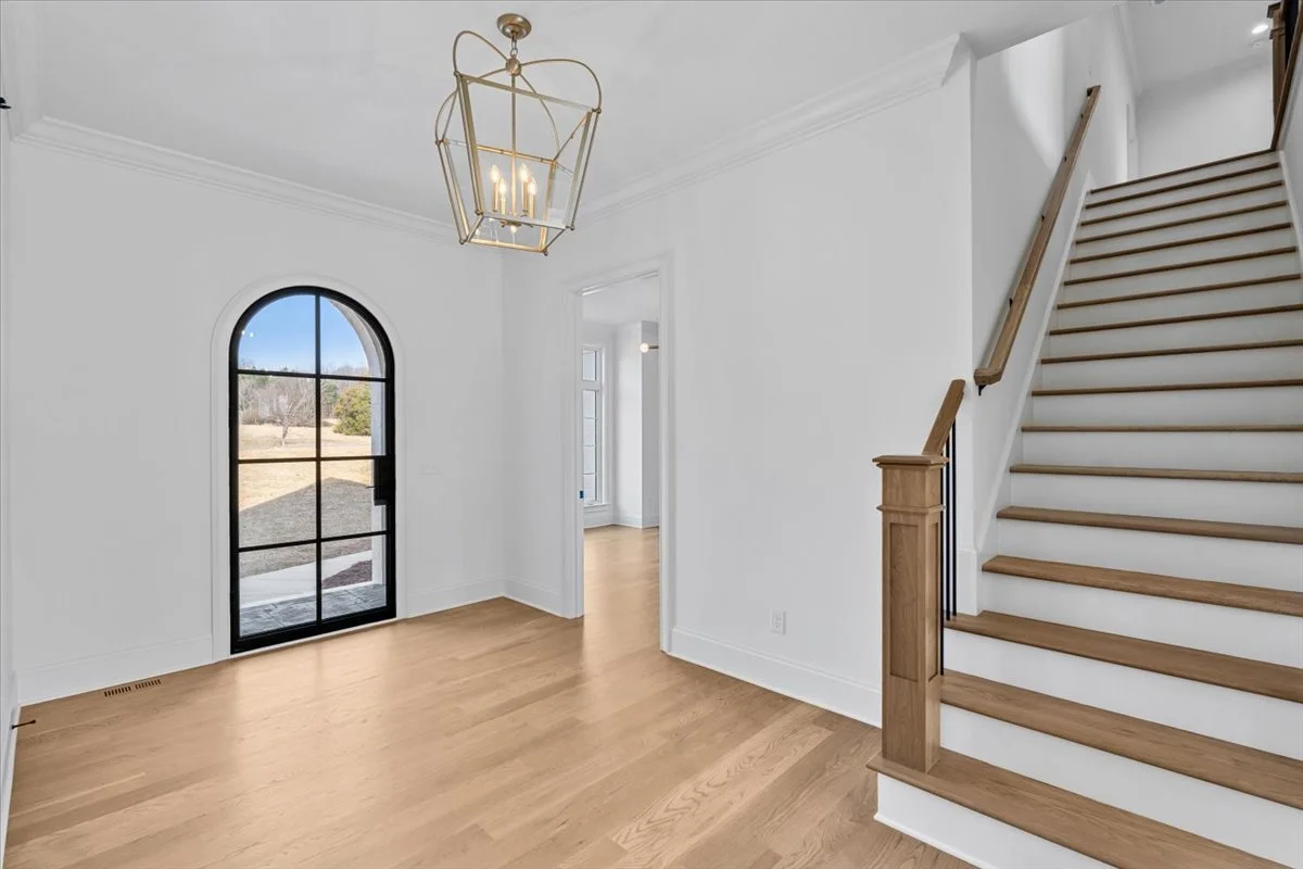 05-Megan 8105 Falcon-5.jpg