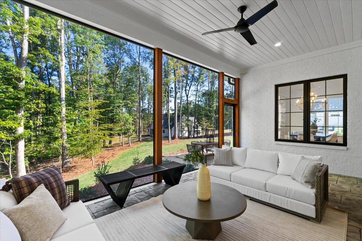 28-Megan 7784 Polar-28.jpg