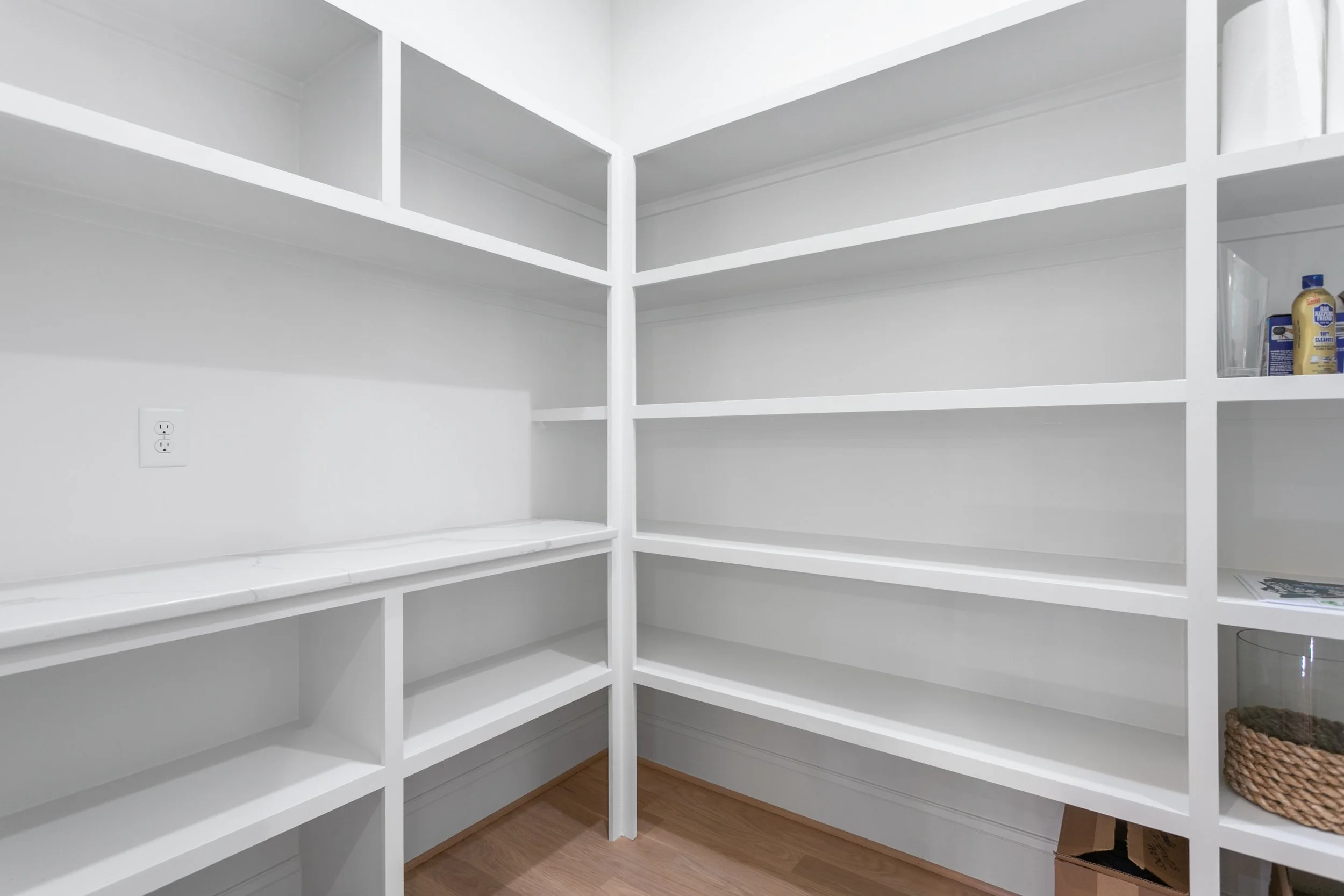 8198 Falcon Trail-22.jpg