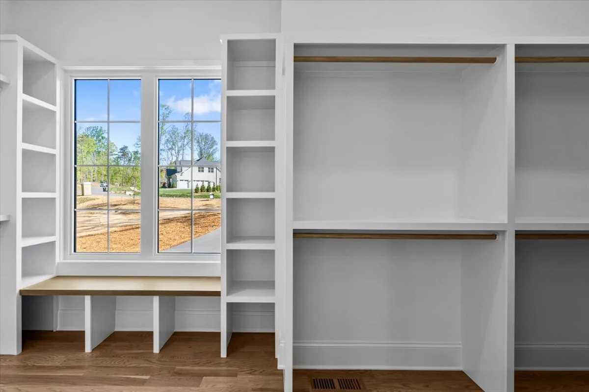 32-Megan 8199 Falcon-32.jpg