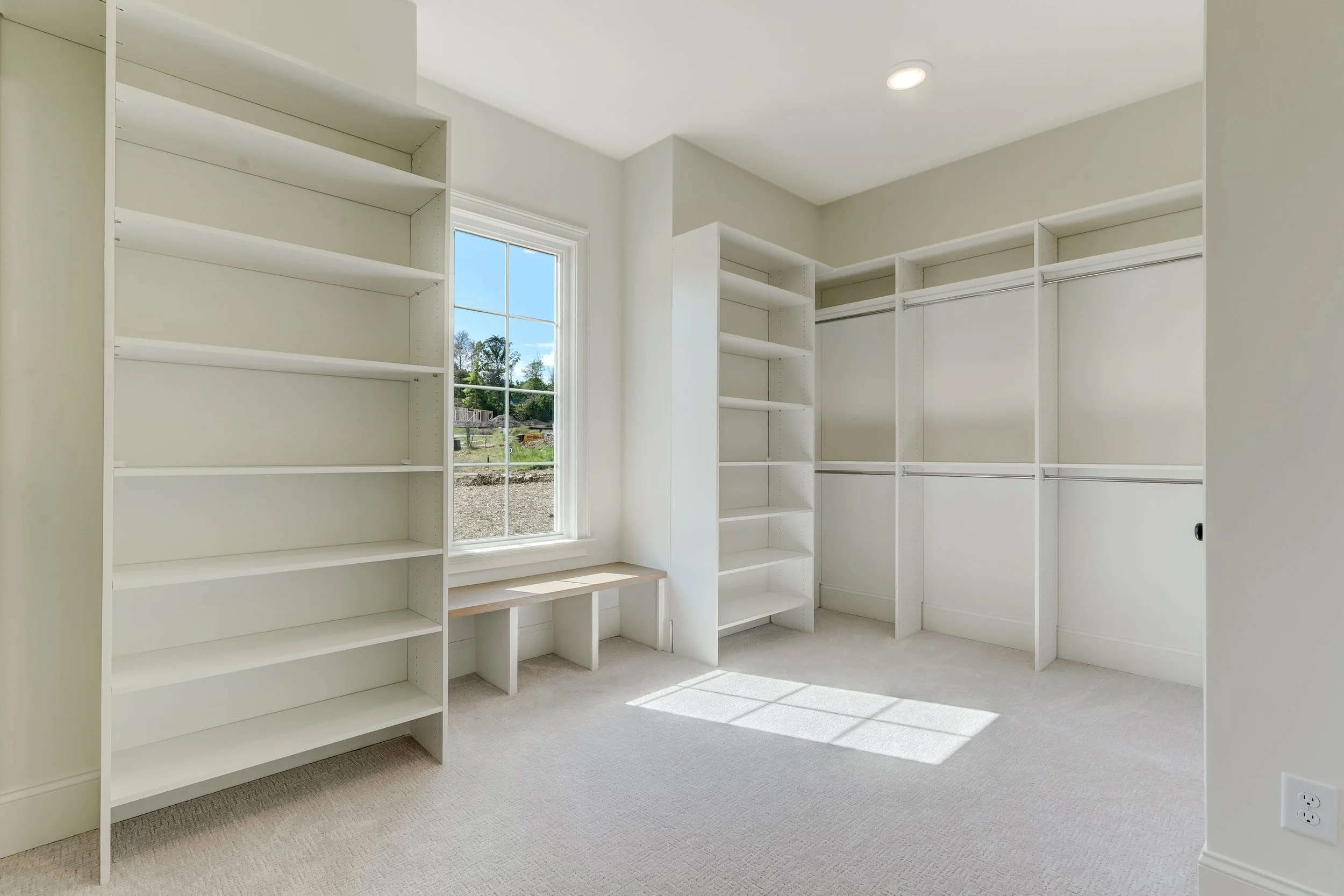 8796 Knoll Creek Ct Oak Ridge-print-026-039-Primary Closet-4200x2800-300dpi.jpg