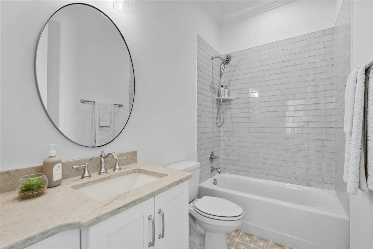 35-Megan 8199 Falcon-35.jpg