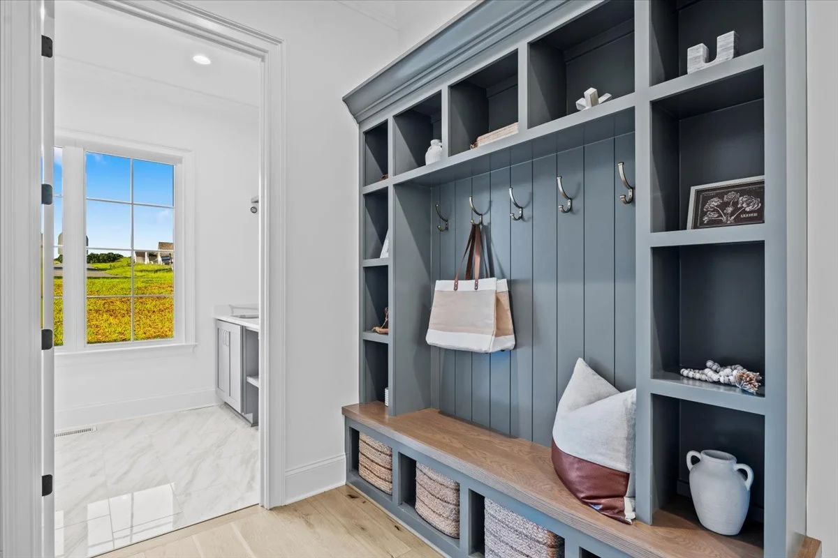 21-Megan 7792 Polar Reshoot-23.jpg