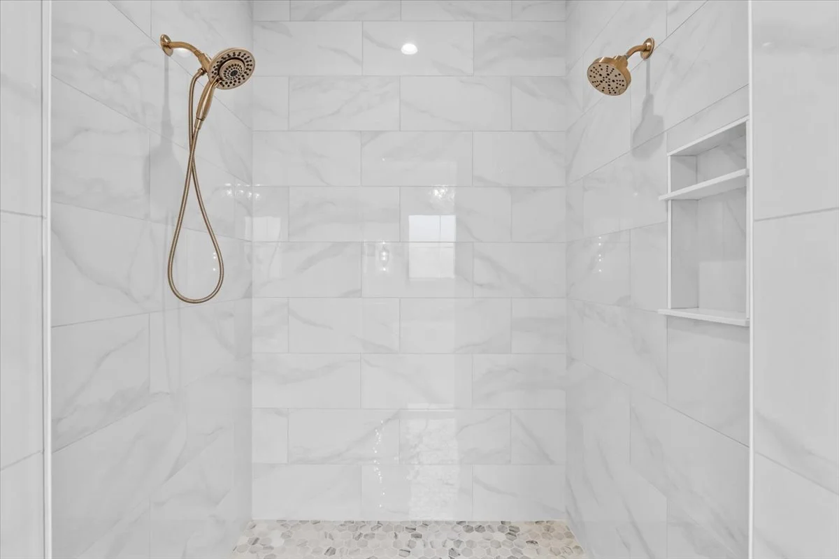 31-Megan 8105 Falcon-31.jpg