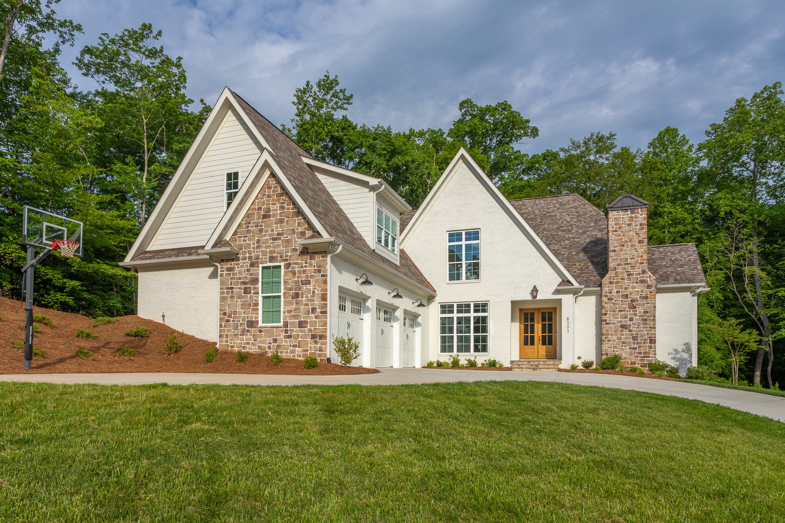 6301 Alley Ridge Way-2.jpg