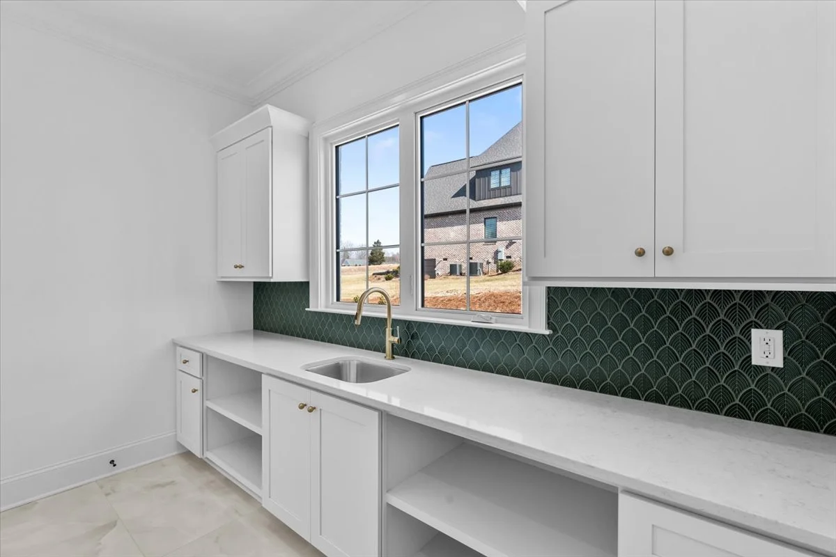 23-Megan 8105 Falcon-23.jpg