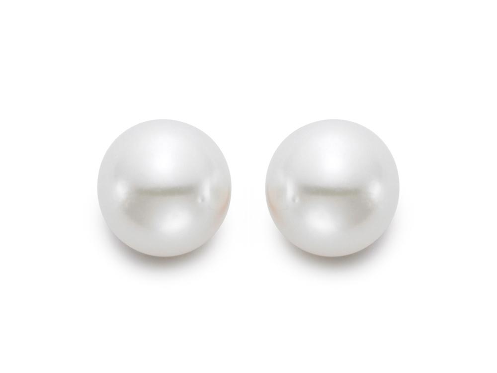 pearl earrings