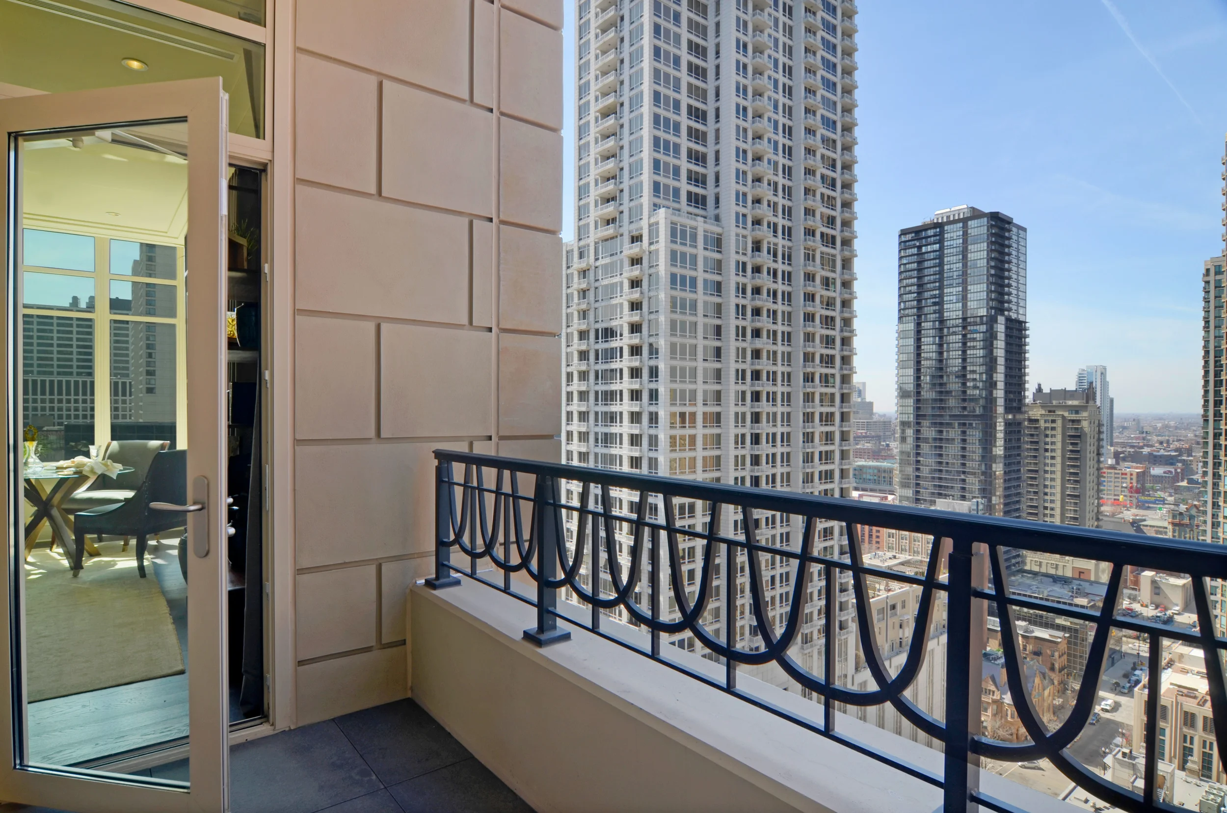Balcony 1.jpg