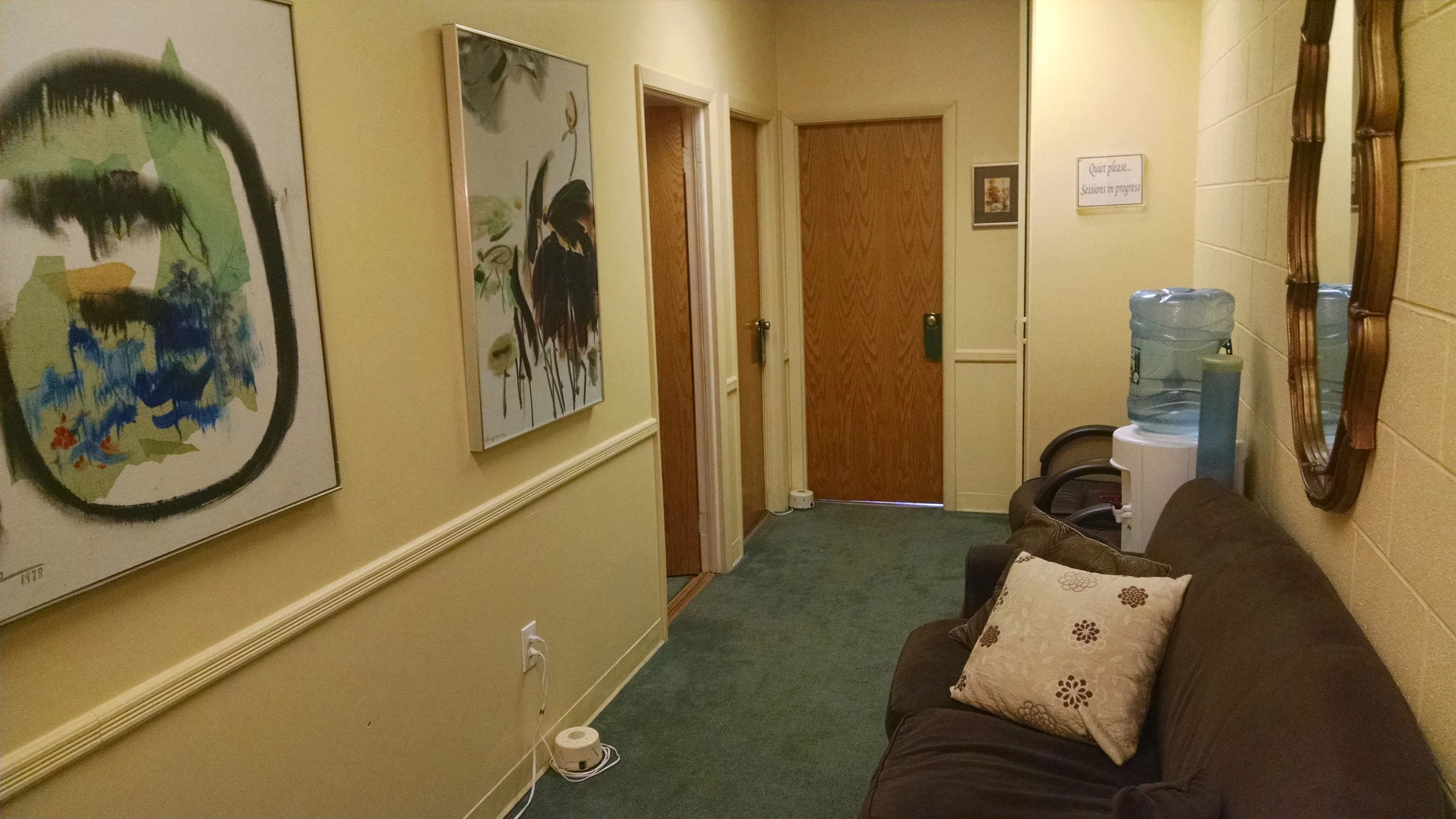 Waiting area: WIFI available, convenient to the unique shops of Pleasantville.