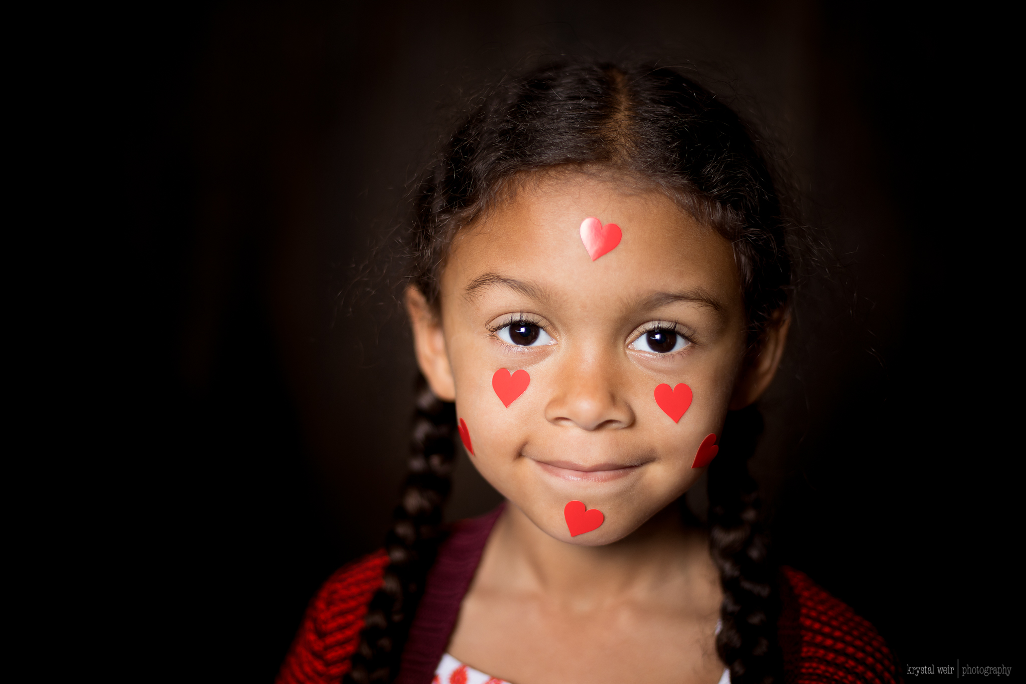 Day 45/365 One more Valentine's Day share before the night is over! She's such a good sport most of the time 😍😂❤️ A little Valentines Day fun! I used my usual setup, one speed light and 24x24in softbox, about 4 ft away. 