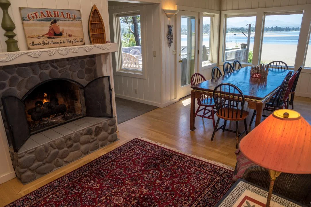Dining Room and Lounge