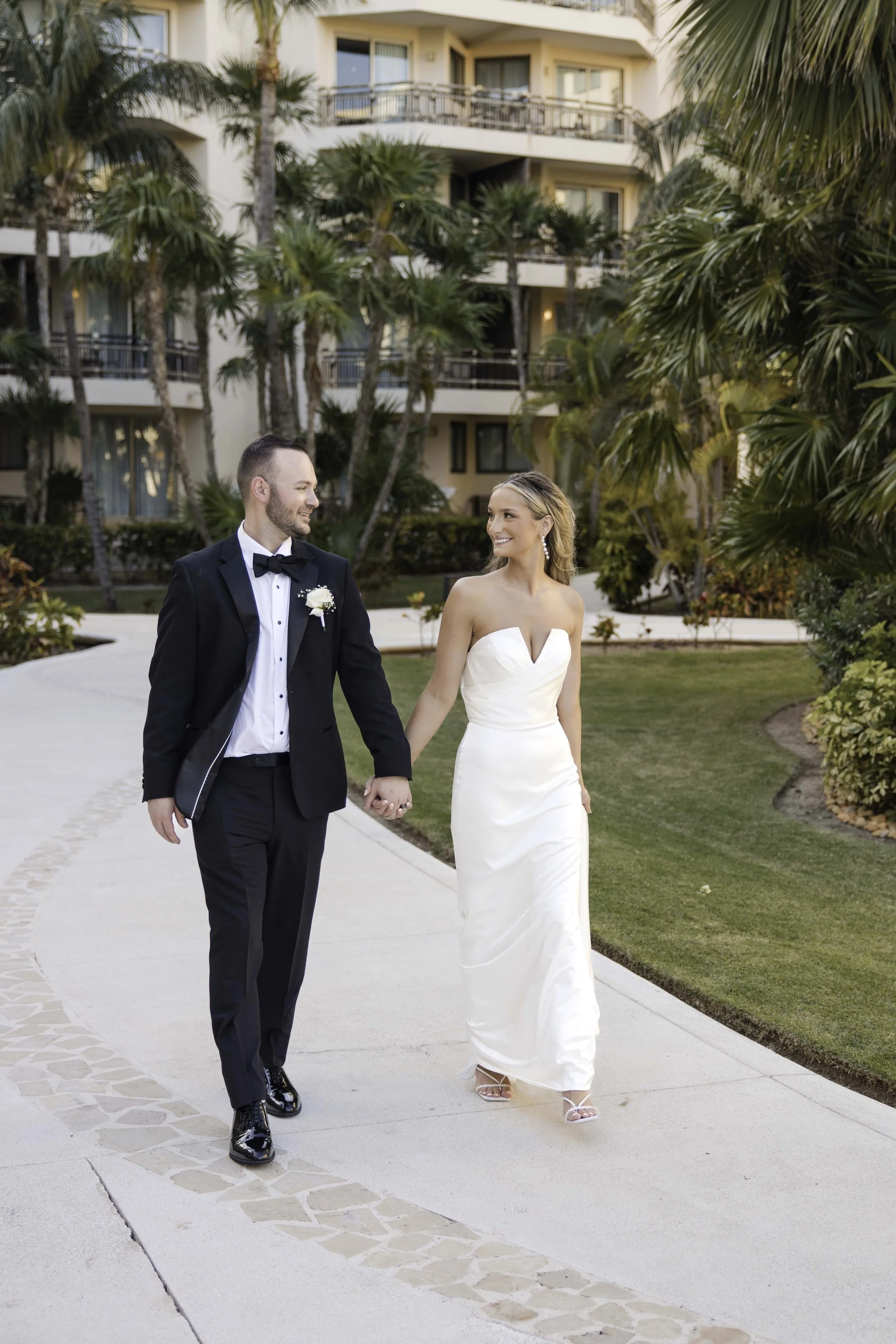 Wedding at Dreams Riviera Cancun Resort & Spa photographed by Arch Wedding Studio