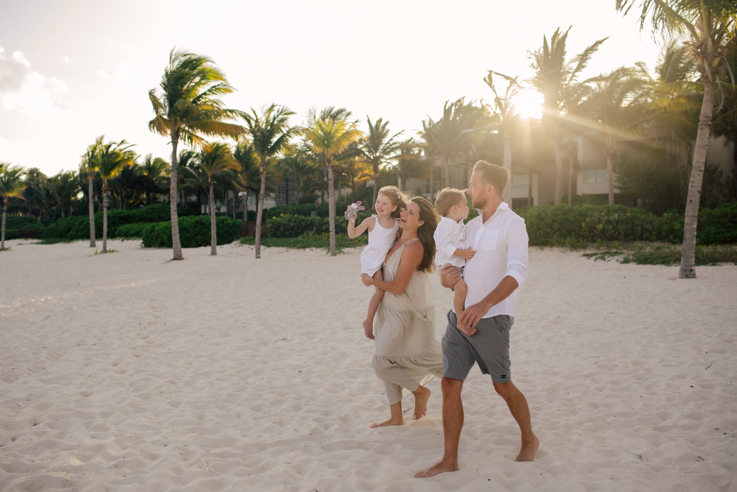 Riviera Maya Family Bliss: Beachfront Stroll with Kids (Copy)