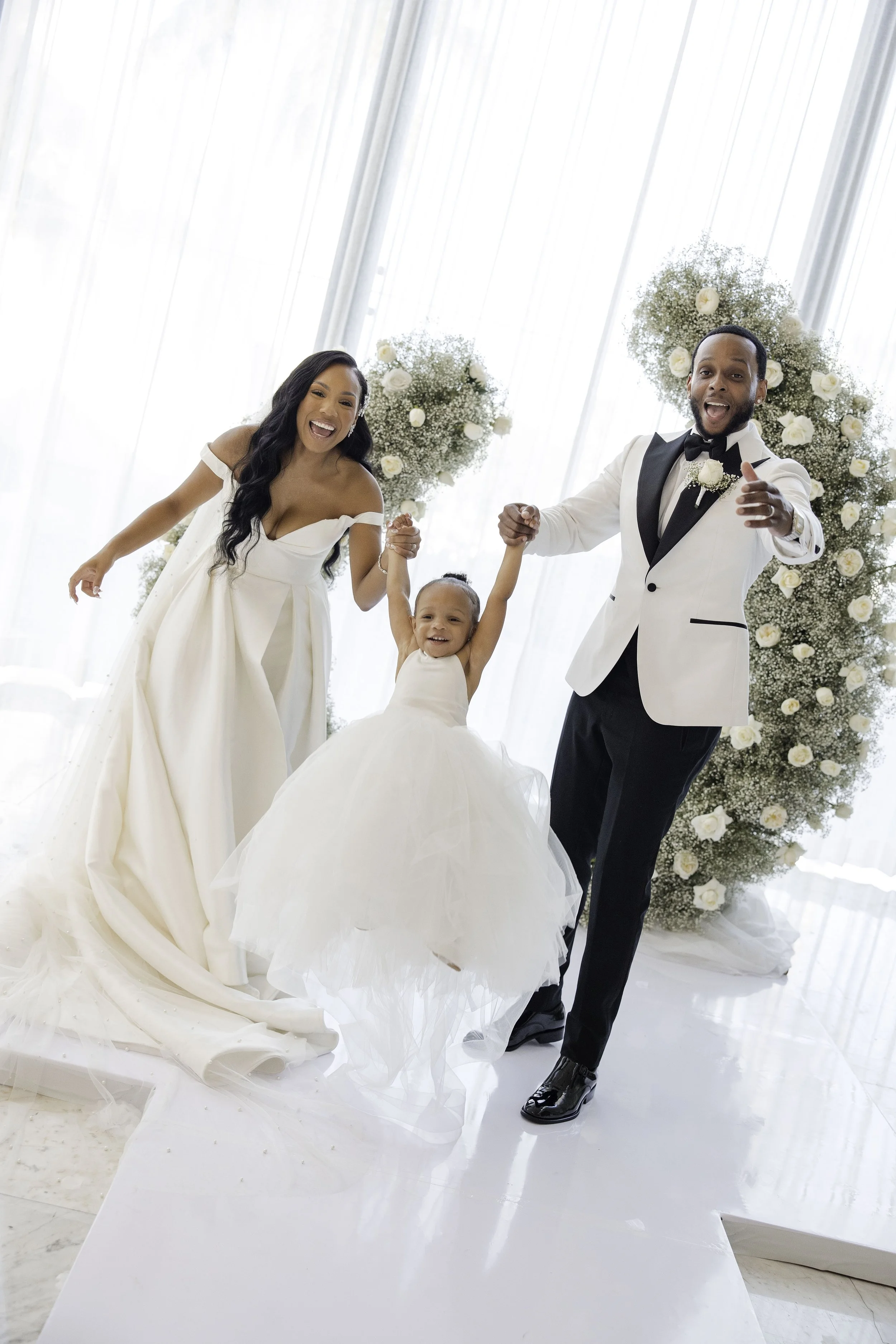 Wedding at Grand Palladium Select Costa Mujeres photographed by Arch Wedding Studio