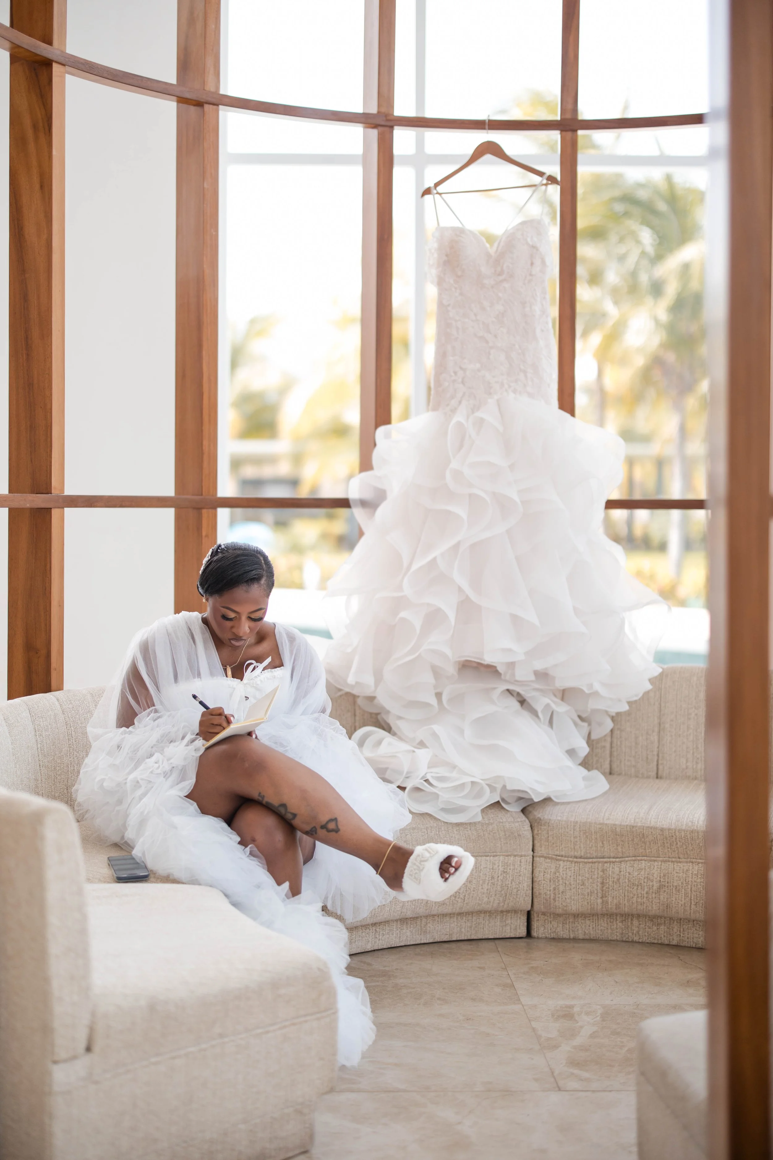 How to Get the Best Photos of Your Wedding Dress