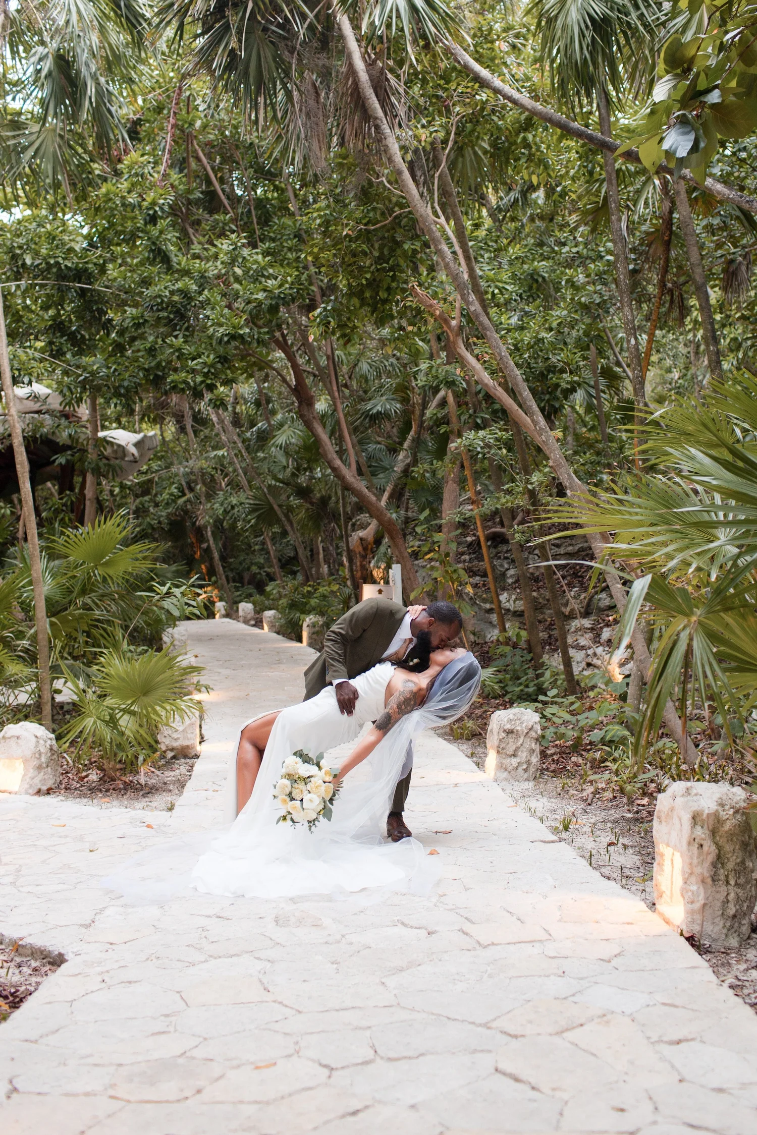 Wedding at Sandos Playacar Beach Resort photographed by Arch Wedding Studio