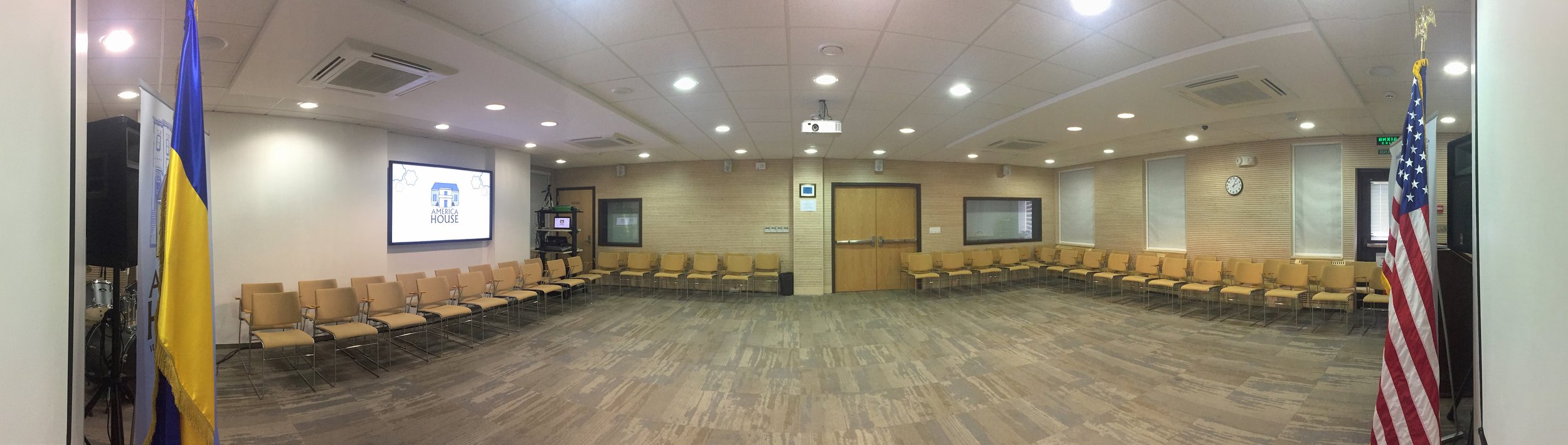 No Tables - Front View