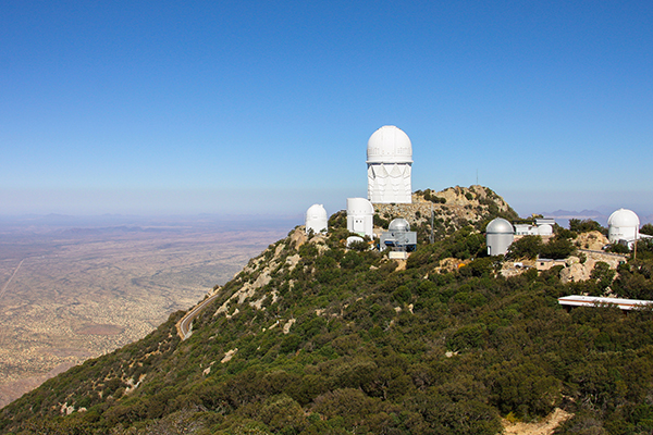 Kitt_Peak_National_Observatory_(1)_-_Flickr_-_Joe_Parks.jpg