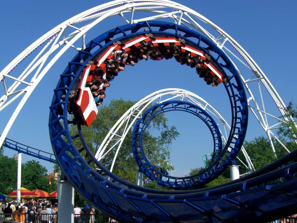 Corkscrew_(Cedar_Point)_01.jpg