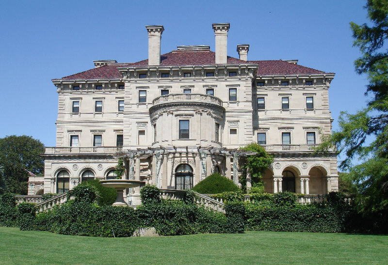 Newport_Rhode_Island_The_Breakers_2 (1).jpg