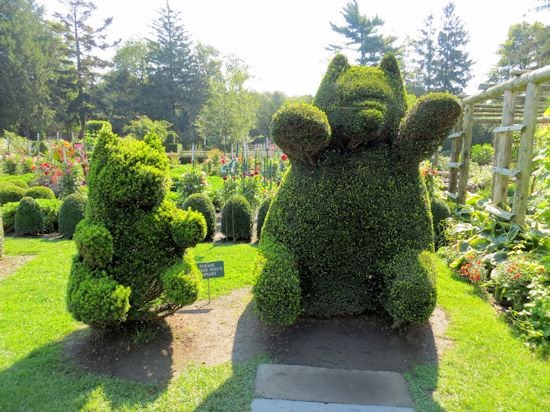 Green Animal Topiary Garden 7.jpg
