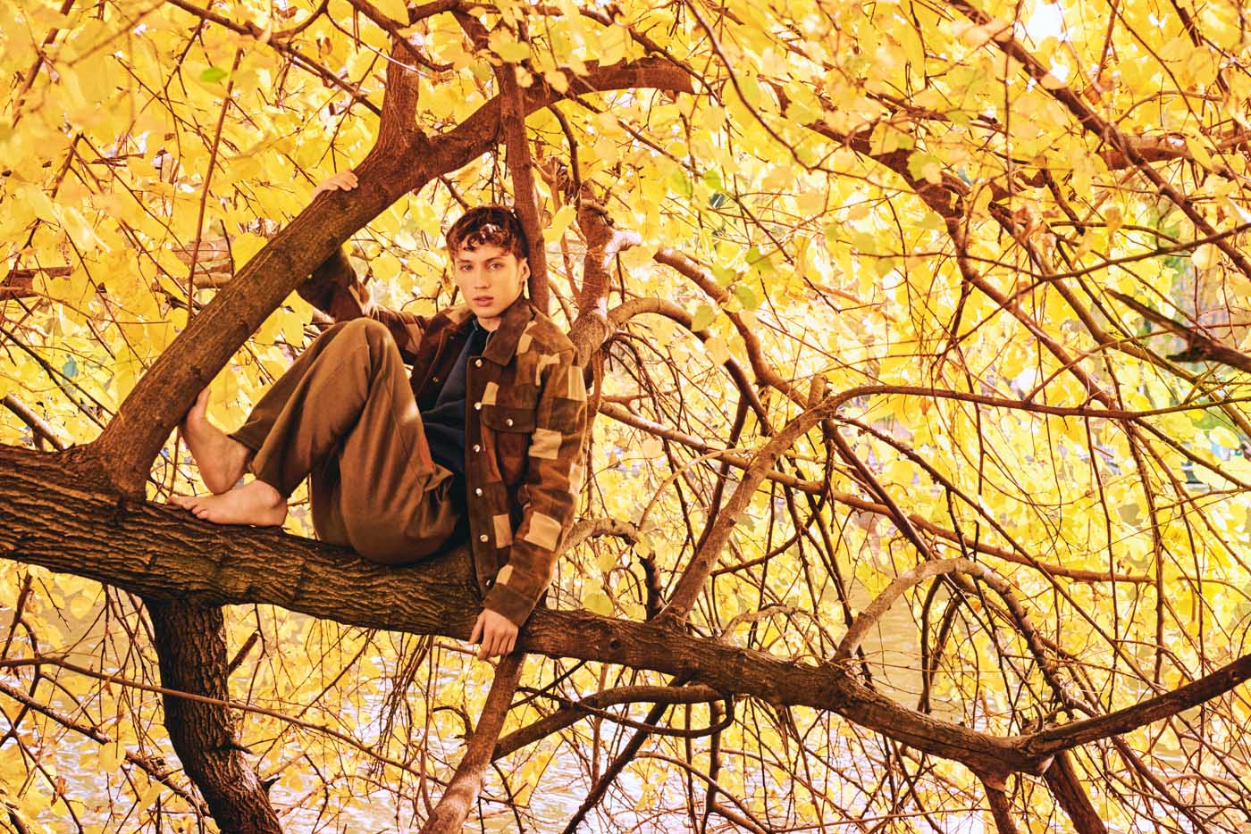 Troye Sivan, Teen Vogue, Volume 1: The Love Issue, February 13, 2017.