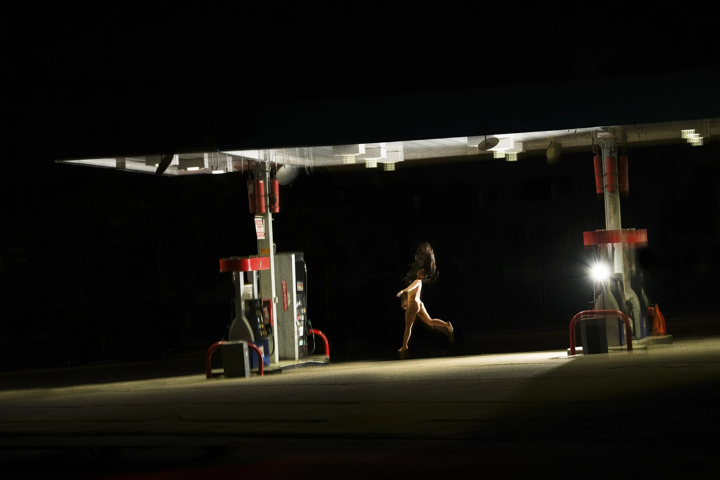 20251005_Z_and_Devin_Gas_Station_0280_V3_Web.jpg