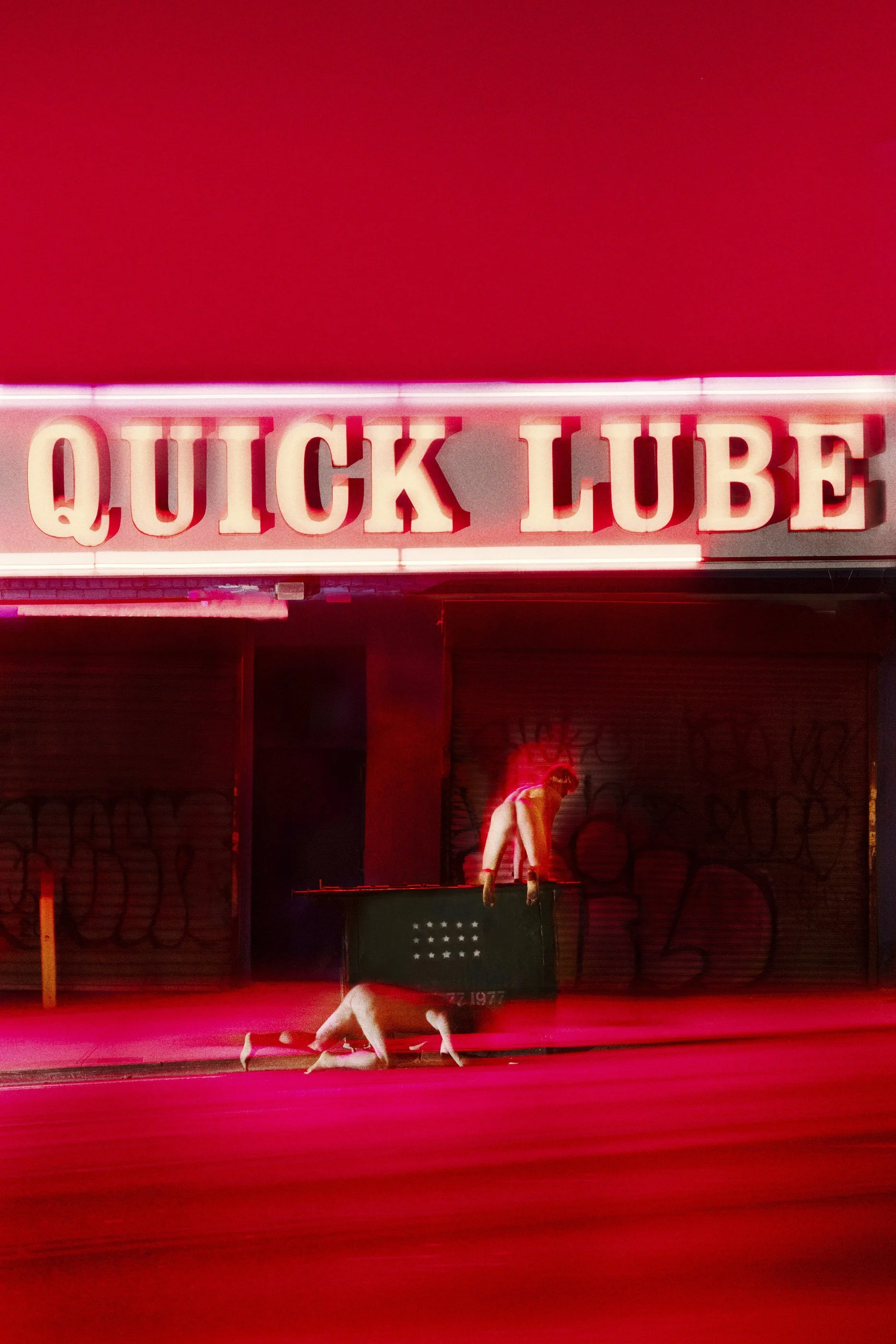 20251027_Noa_and_Patty_Quick_Lube_0133_V4_FREAK COLOR_Web.jpg