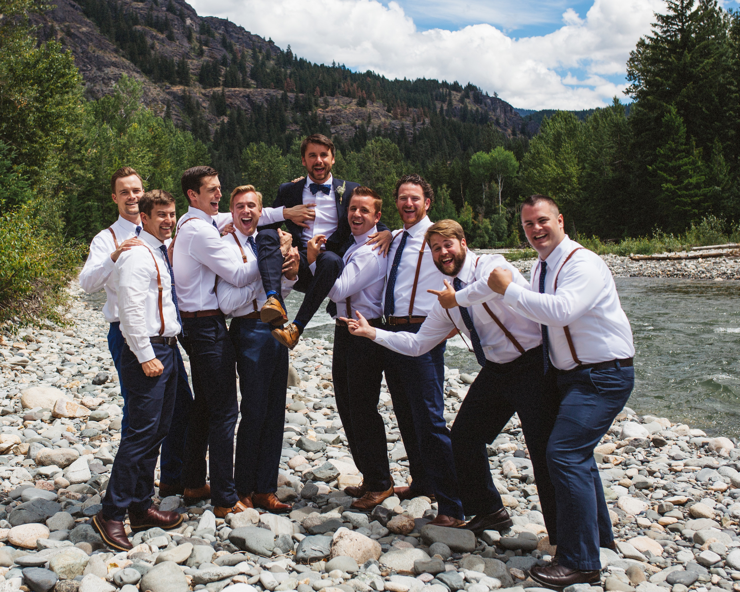 Groomsmen PARTY PHOTOS | MOUNTAIN WEDDING