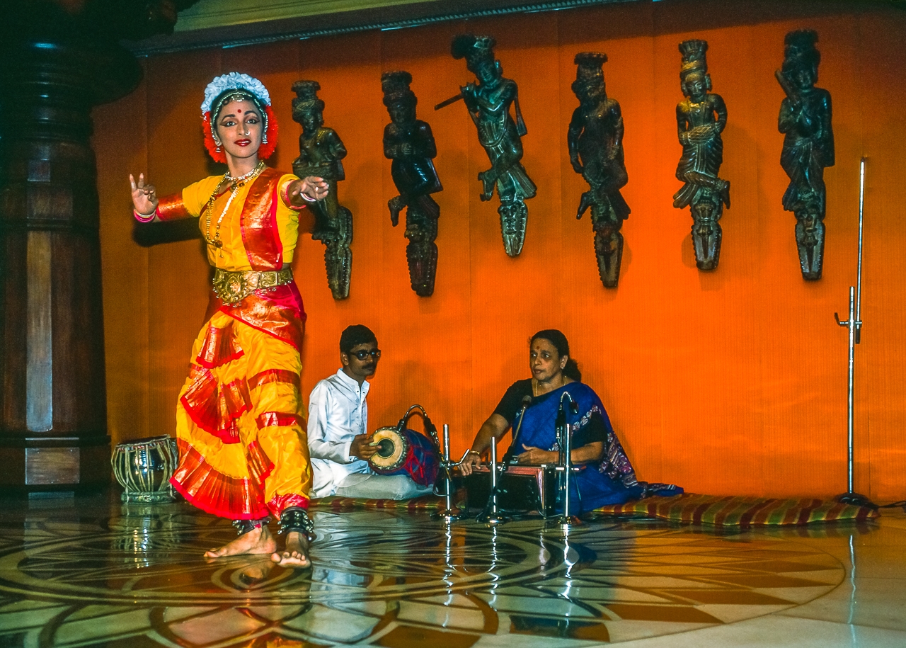 Classical Indian Dancer, Mumbai, India