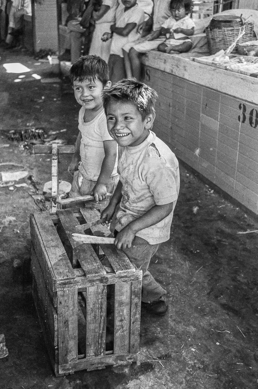 Happy Drummer Boys, Mexico City Market