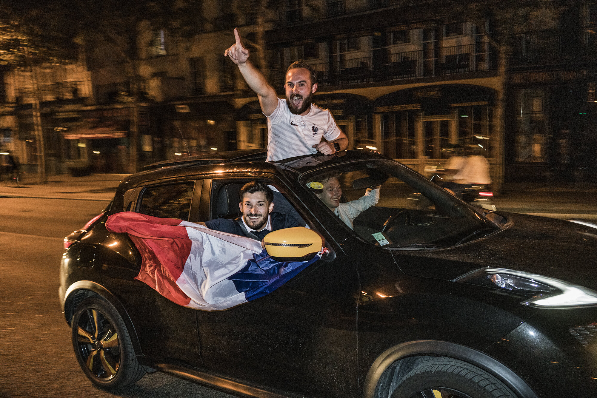 Paris_Street_2018_In_Car_Celebration-008.jpg